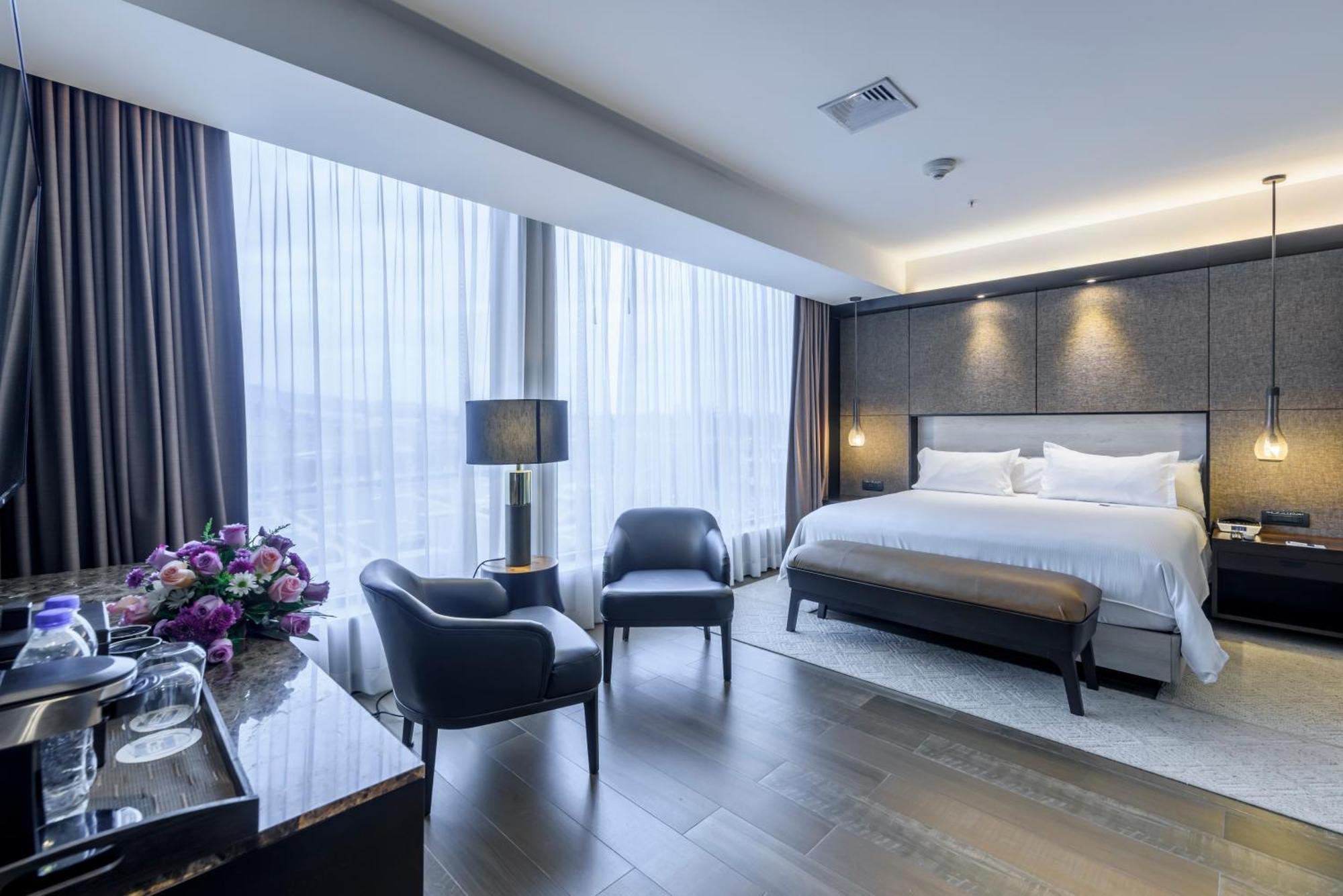 Eb Hotel By Eurobuilding Quito Airport Tababela Kültér fotó