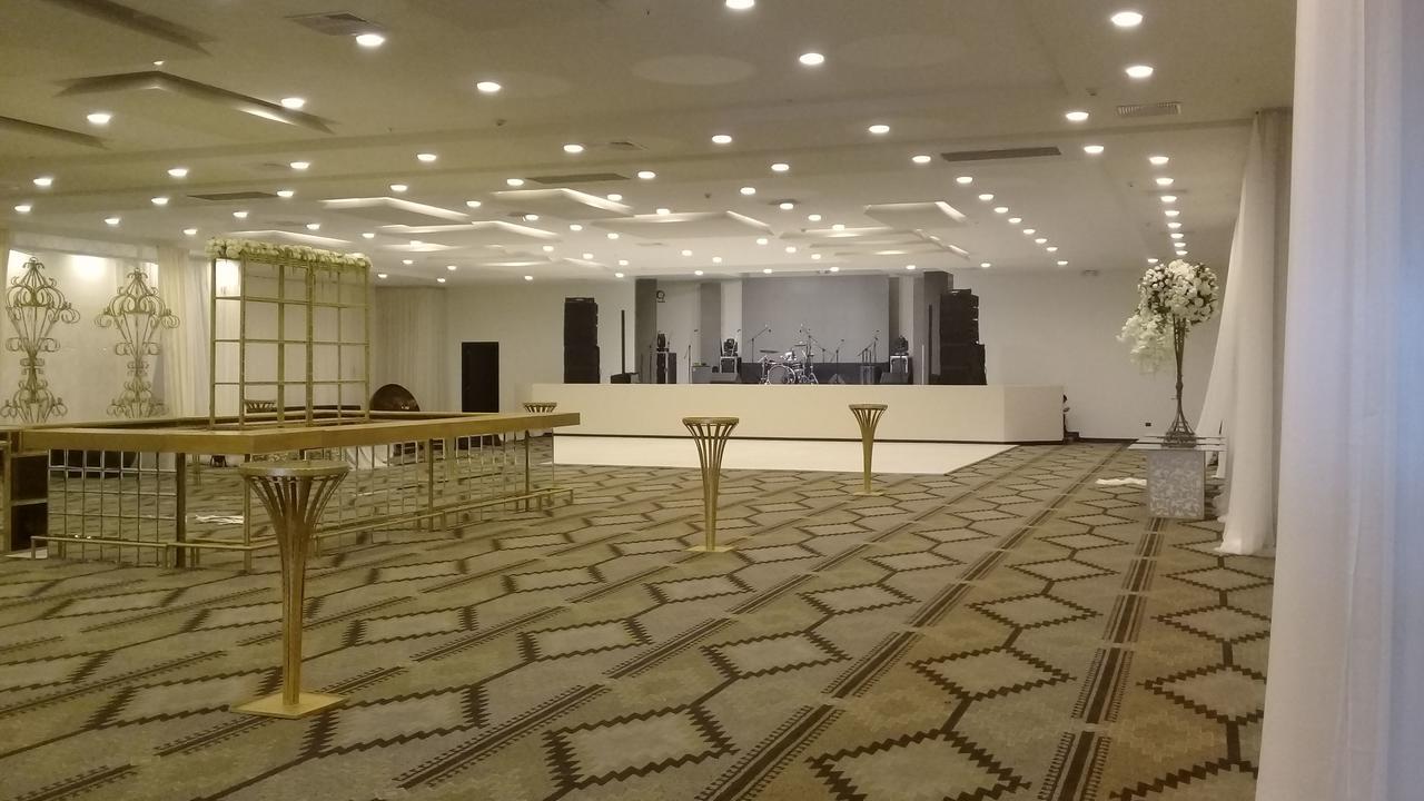 Eb Hotel By Eurobuilding Quito Airport Tababela Kültér fotó