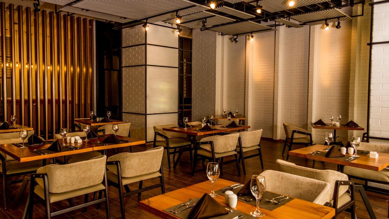 Eb Hotel By Eurobuilding Quito Airport Tababela Kültér fotó