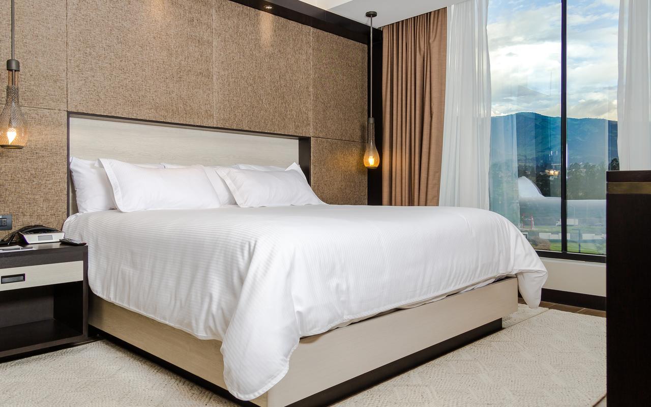 Eb Hotel By Eurobuilding Quito Airport Tababela Kültér fotó