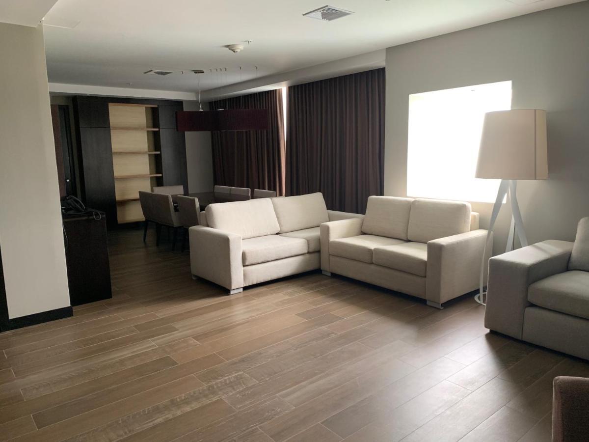 Eb Hotel By Eurobuilding Quito Airport Tababela Kültér fotó